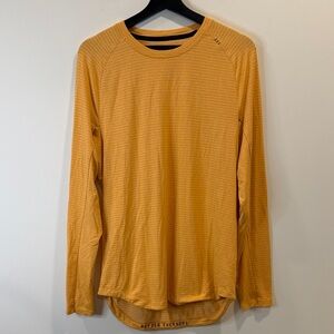 lululemon athletica Men's Long Sleeve Crew in Mustard